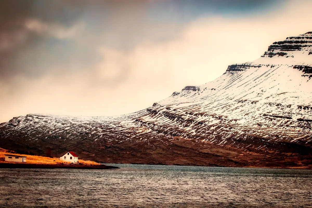Off-Season Coastal Cottages: Why Winter Bookings Can Be Better
